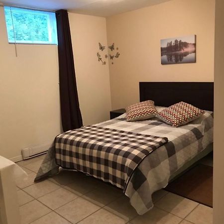 Oasis De La Riviere Apartman Chicoutimi Kültér fotó